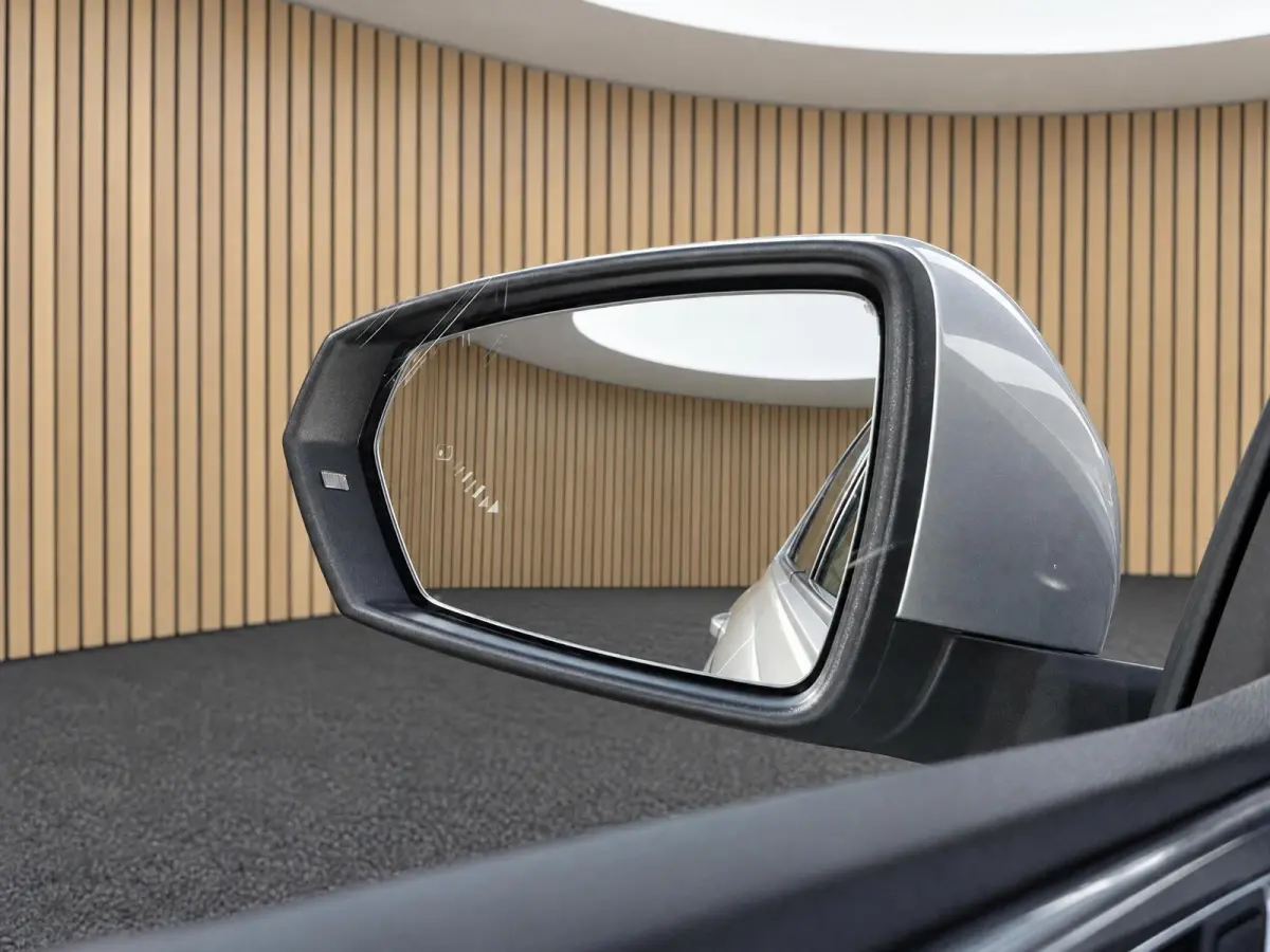 1.0 TSI Highline |Stoelverw. |Keyless |Camera |Dodehoek |ACC