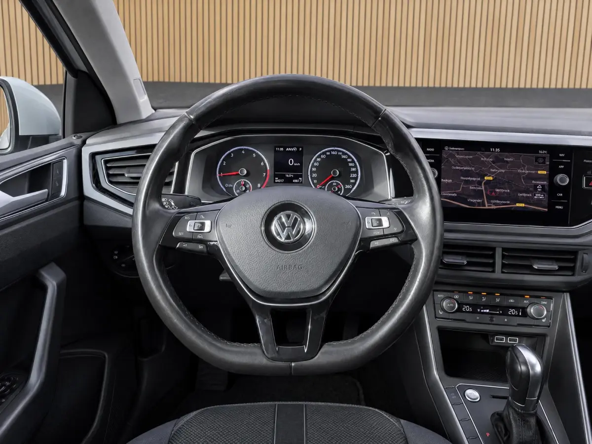 1.0 TSI Highline |Stoelverw. |Keyless |Camera |Dodehoek |ACC