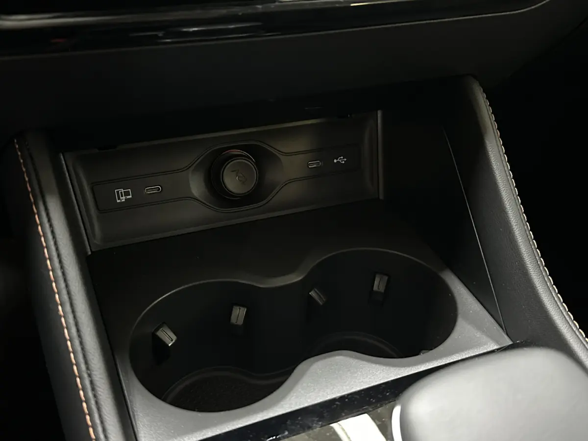 1.5 Luxury | Leder | Apple Carplay/Android Auto |
