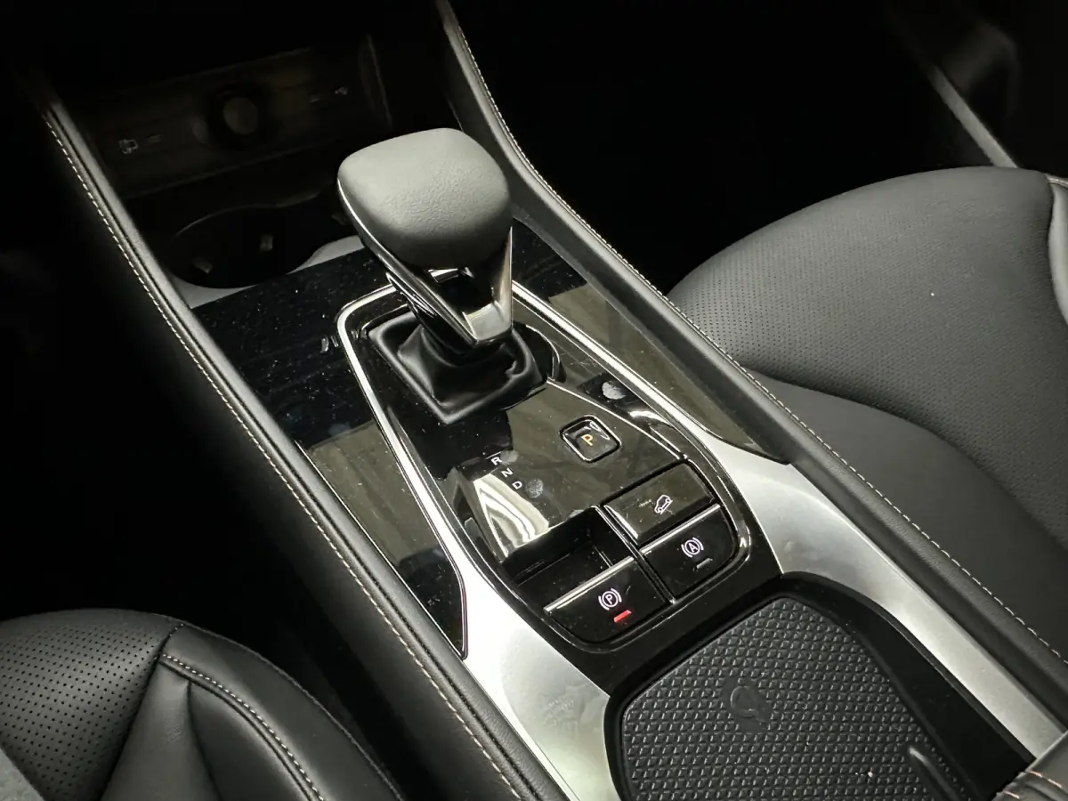 1.5 Luxury | Leder | Apple Carplay/Android Auto |