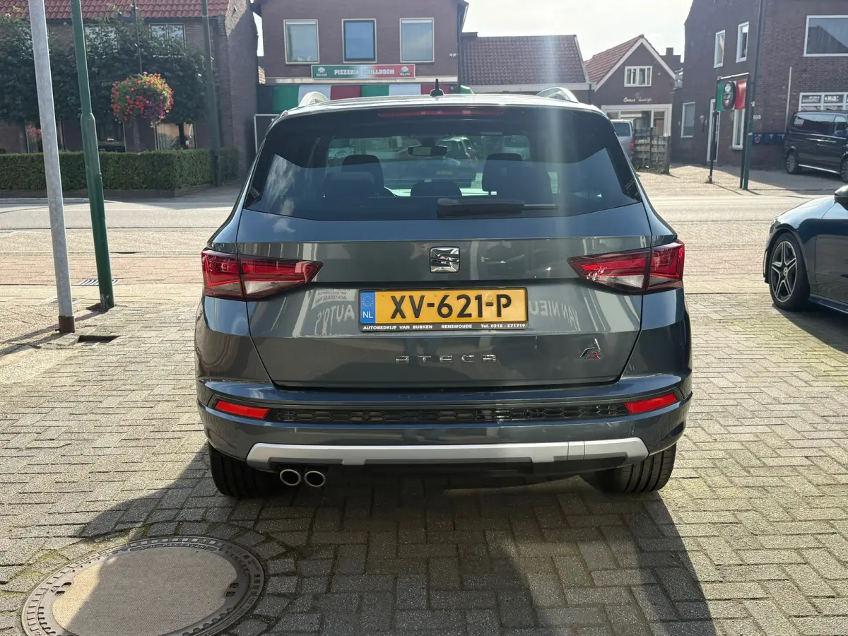 1.5 TSI FR Business Intense, Apple Carplay/Android,Stoelverwarming,Panoramadak,Achteruitrij camera