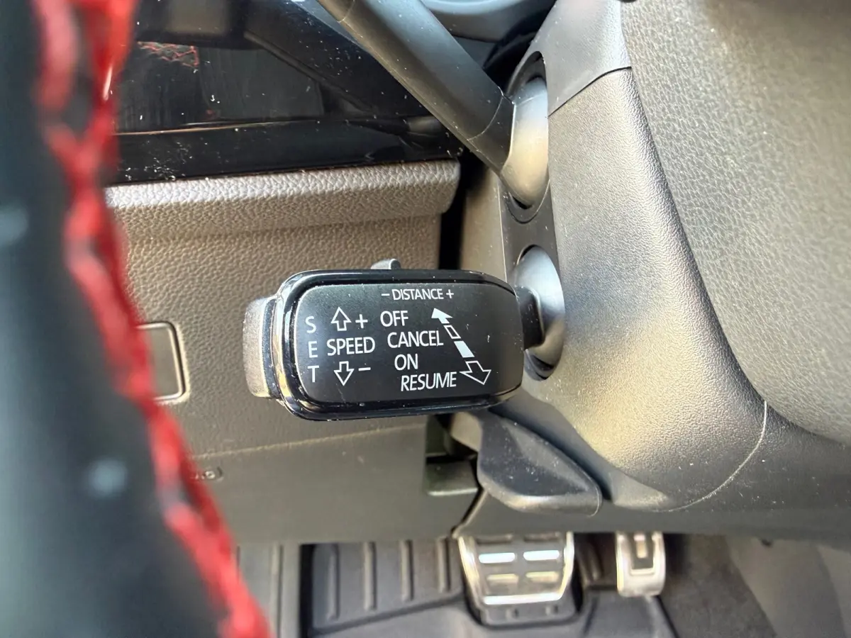 1.5 TSI FR Business Intense, Apple Carplay/Android,Stoelverwarming,Panoramadak,Achteruitrij camera