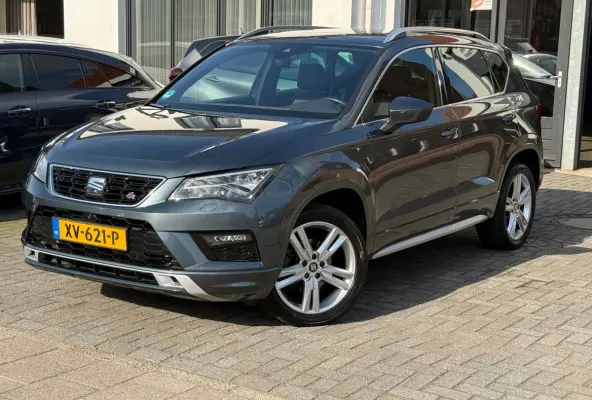 1.5 TSI FR Business Intense, Apple Carplay/Android,Stoelverwarming,Panoramadak,Achteruitrij camera