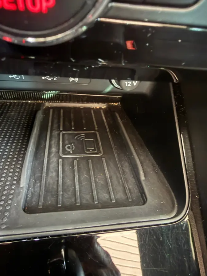 1.5 TSI FR Business Intense, Apple Carplay/Android,Stoelverwarming,Panoramadak,Achteruitrij camera