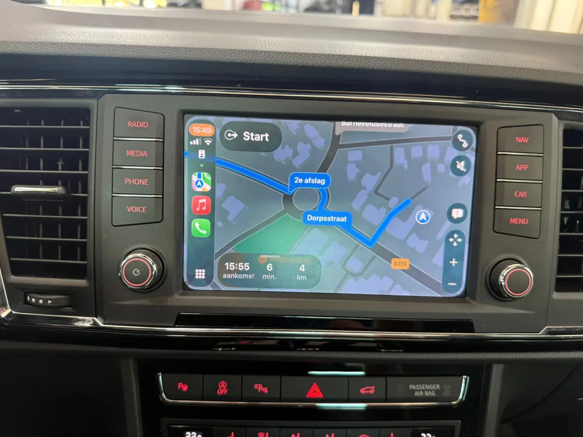 1.5 TSI FR Business Intense, Apple Carplay/Android,Stoelverwarming,Panoramadak,Achteruitrij camera