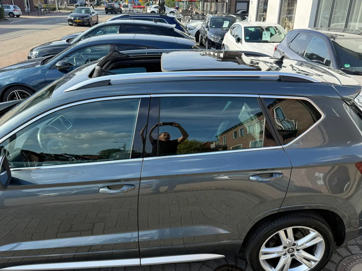 1.5 TSI FR Business Intense, Apple Carplay/Android,Stoelverwarming,Panoramadak,Achteruitrij camera