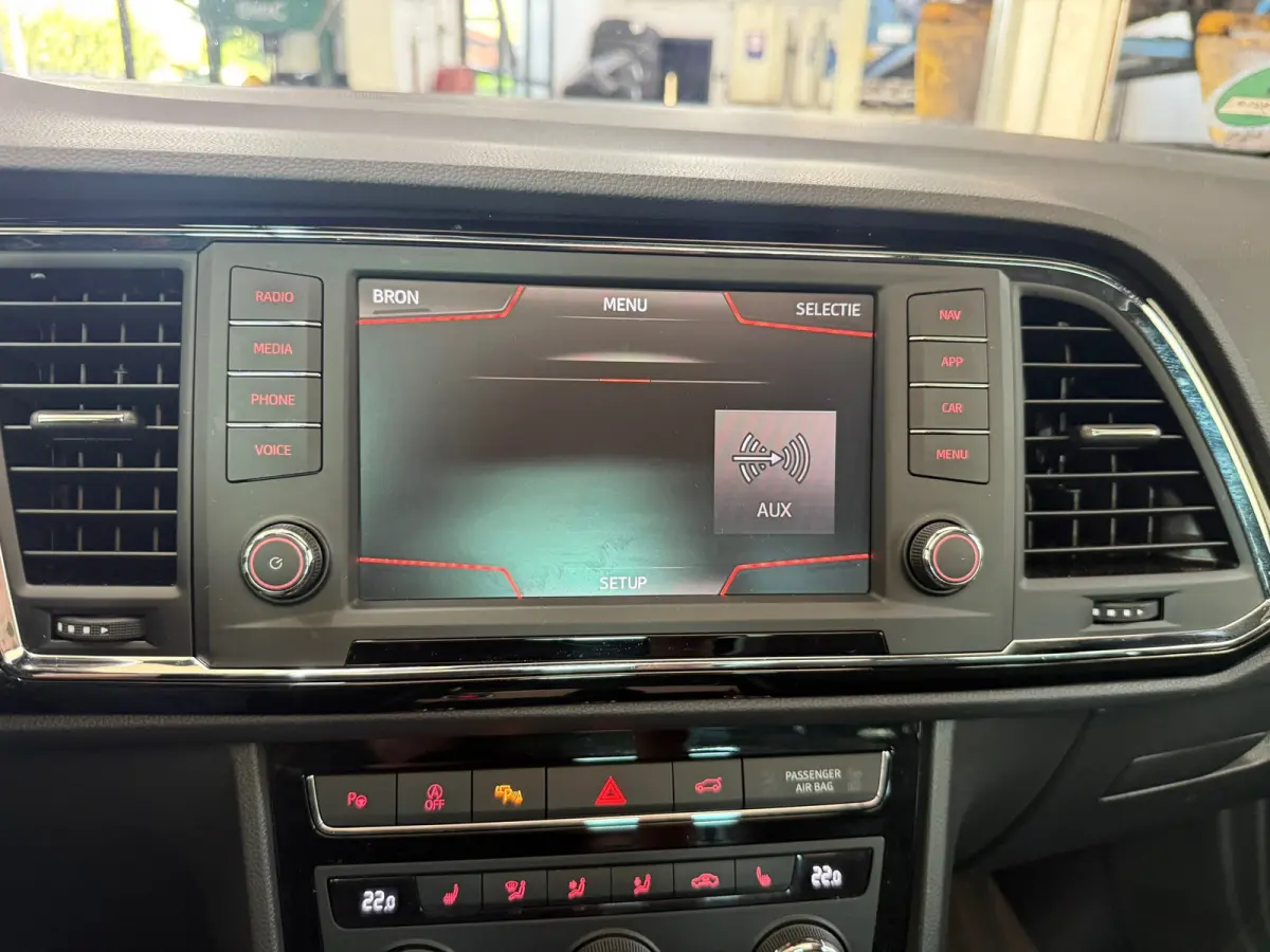 1.5 TSI FR Business Intense, Apple Carplay/Android,Stoelverwarming,Panoramadak,Achteruitrij camera