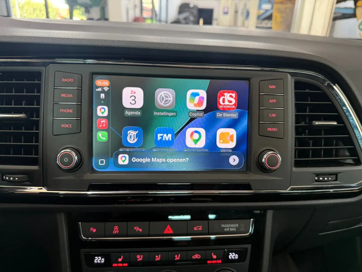 1.5 TSI FR Business Intense, Apple Carplay/Android,Stoelverwarming,Panoramadak,Achteruitrij camera