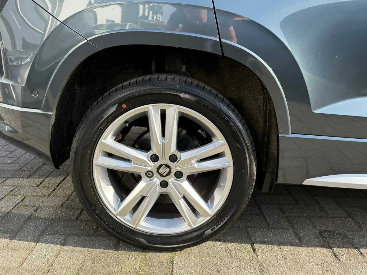 1.5 TSI FR Business Intense, Apple Carplay/Android,Stoelverwarming,Panoramadak,Achteruitrij camera