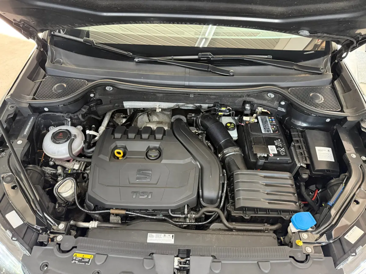 1.5 TSI FR Business Intense, Apple Carplay/Android,Stoelverwarming,Panoramadak,Achteruitrij camera