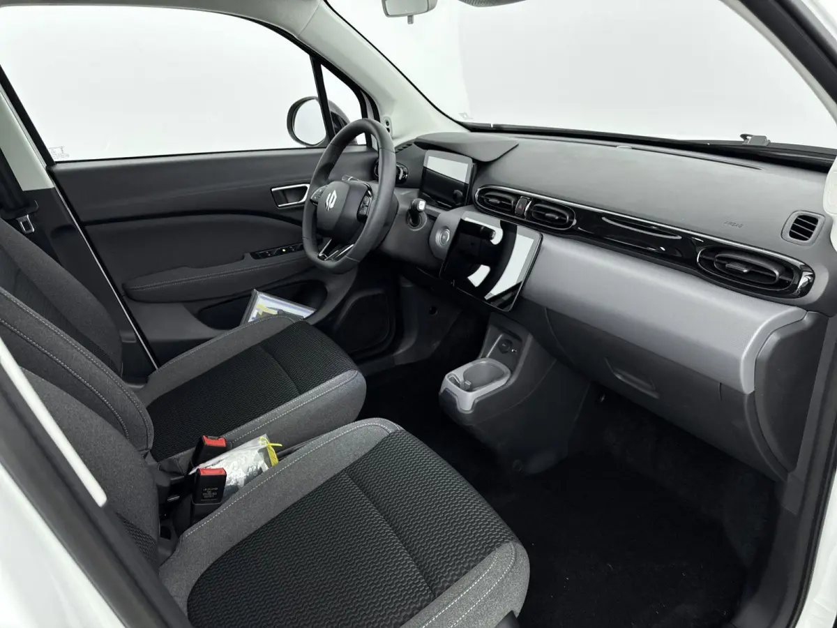 Design 37.3 kWh | Voorraad deal! | Tot 265km actieradius (WLTP) | Navigatie | Panoramadak | Adaptive cruise control | Licht metalen velgen| Achteruitrijcamera