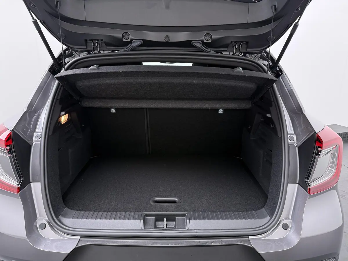 1.8 HEV AT Instyle | € 2.000 Korting! | 360º Camera | Adaptive Cruise Control | Bekleding Leder | Climate Control | Elektrische Stoel | Google Navigatie | Panoramadak | Stoel- en Stuurver
