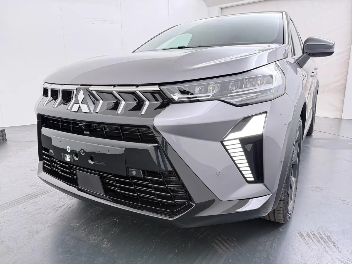 1.8 HEV AT Instyle | € 2.000 Korting! | 360º Camera | Adaptive Cruise Control | Bekleding Leder | Climate Control | Elektrische Stoel | Google Navigatie | Panoramadak | Stoel- en Stuurver