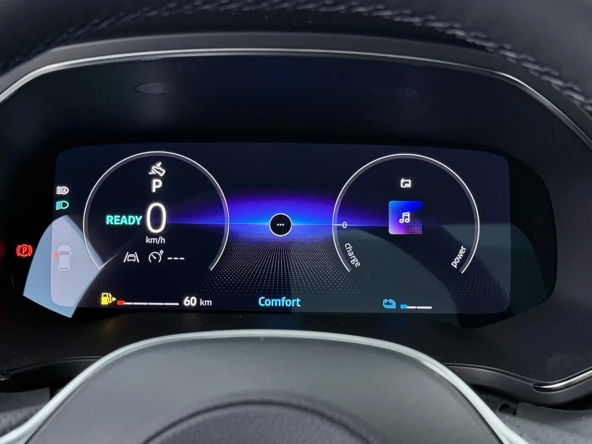 1.8 HEV AT Instyle | € 2.000 Korting! | 360º Camera | Adaptive Cruise Control | Bekleding Leder | Climate Control | Elektrische Stoel | Google Navigatie | Panoramadak | Stoel- en Stuurver