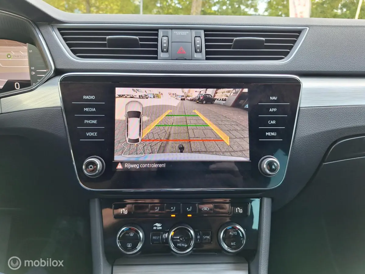 1.5 TSI ACT BUSINESS EDITION AUTOMAAT • Trekhaak •