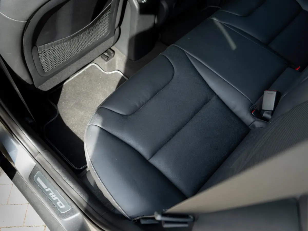 1.6 GDi Hybrid ExecutiveLine Dealeronderhouden |  | Stoelverwarming + koeling| JBL| LED | Elektrische stoel + geheugen