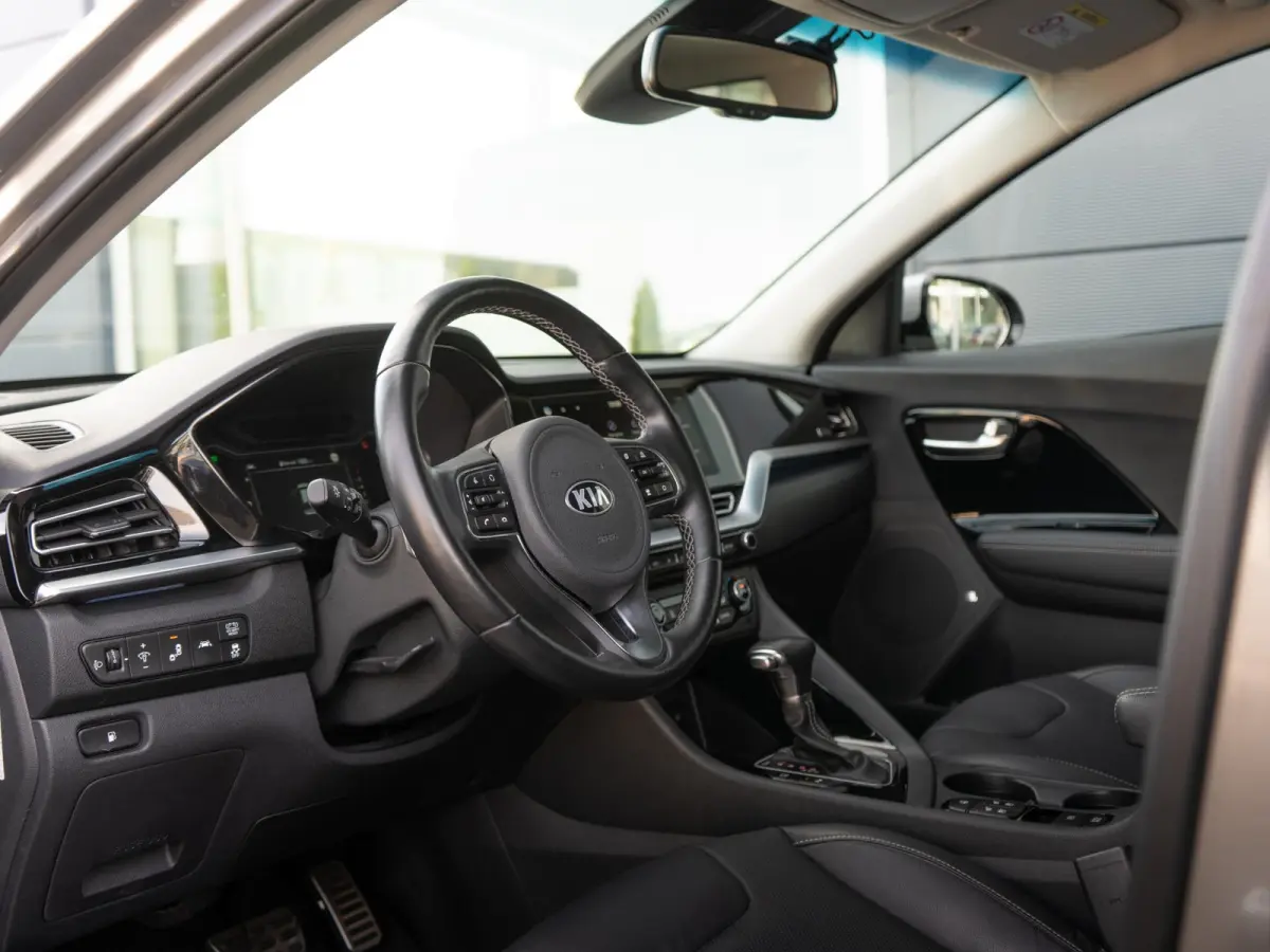 1.6 GDi Hybrid ExecutiveLine Dealeronderhouden |  | Stoelverwarming + koeling| JBL| LED | Elektrische stoel + geheugen