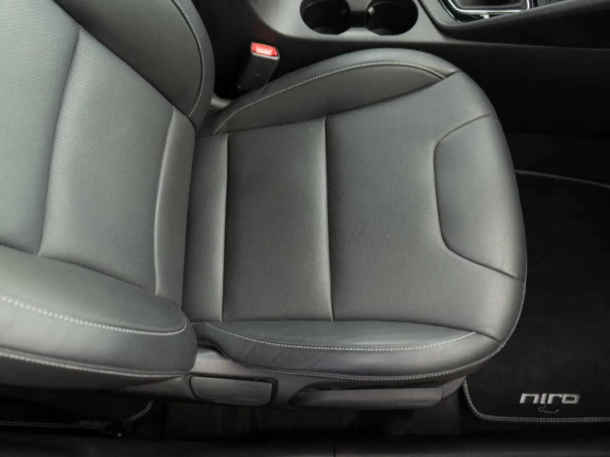 1.6 GDi Hybrid ExecutiveLine Dealeronderhouden |  | Stoelverwarming + koeling| JBL| LED | Elektrische stoel + geheugen