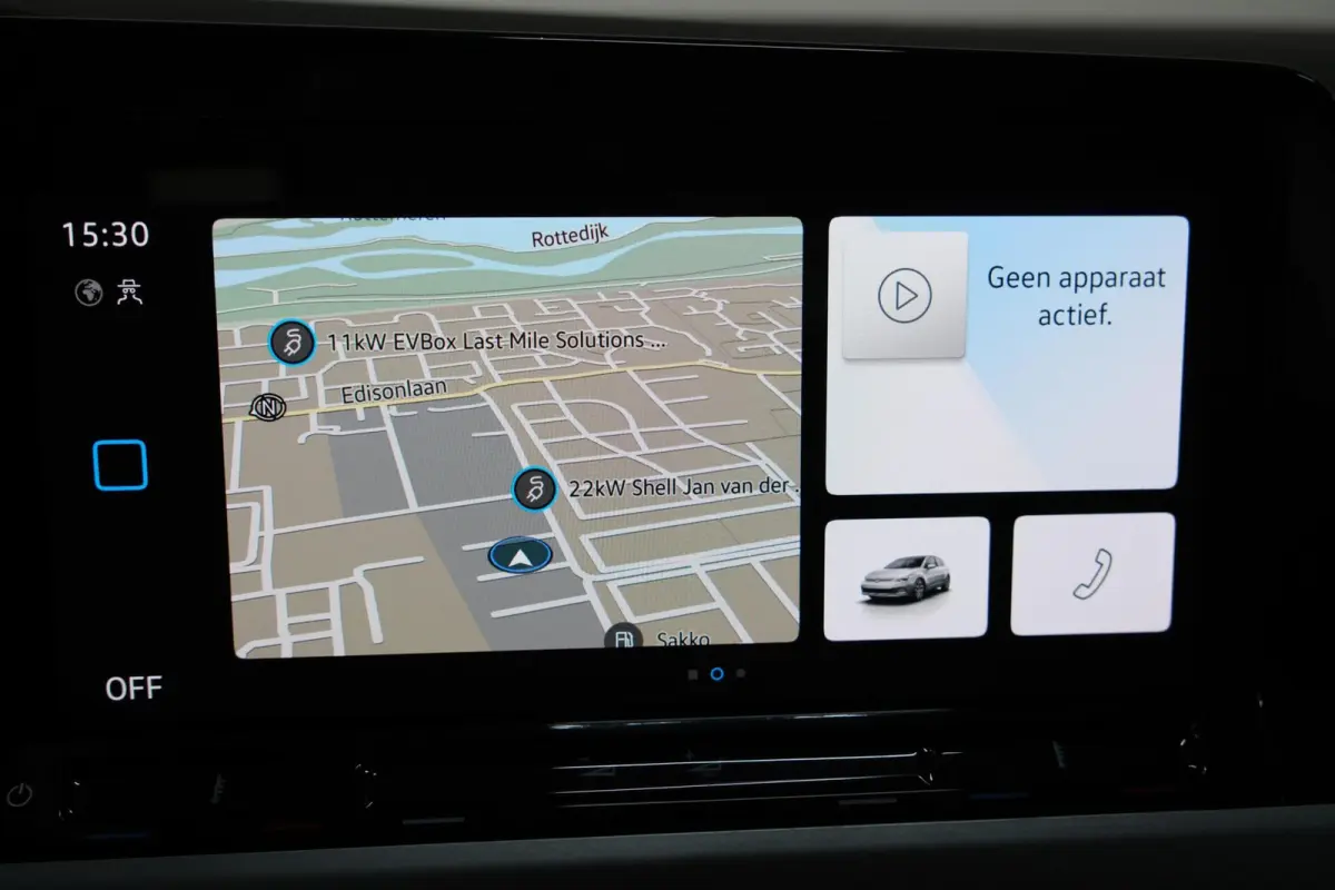1.0 TSI Life | Carplay | ACC | Sensor V+A