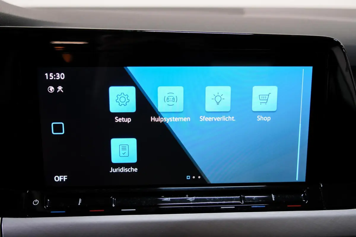 1.0 TSI Life | Carplay | ACC | Sensor V+A
