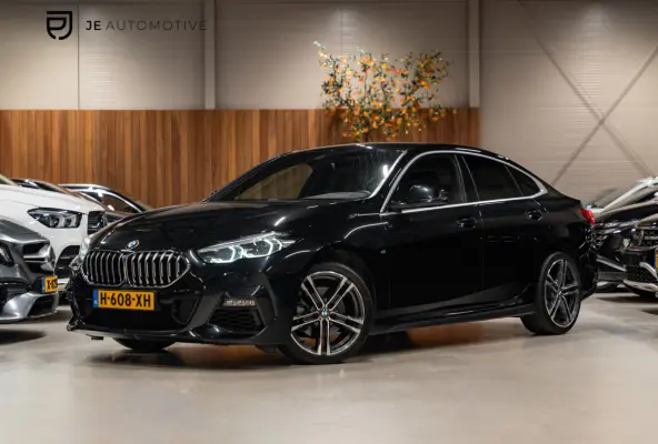 218i M-Sport Executive Edition, Digi Dash, Apple Carplay, Android Auto, Navi, Ambiënte Light, Cam, Clima