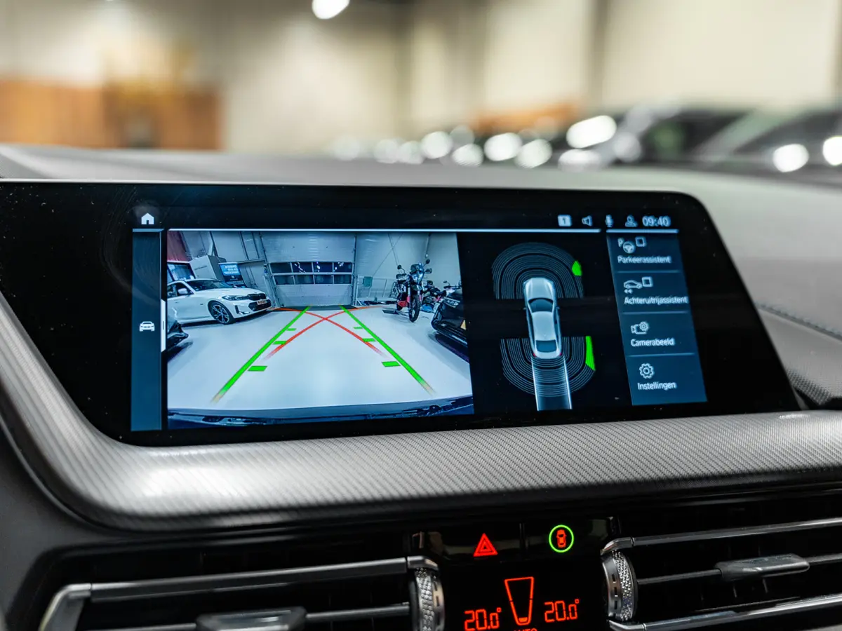 218i M-Sport Executive Edition, Digi Dash, Apple Carplay, Android Auto, Navi, Ambiënte Light, Cam, Clima