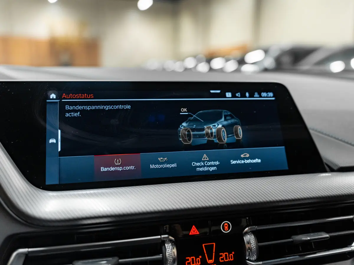 218i M-Sport Executive Edition, Digi Dash, Apple Carplay, Android Auto, Navi, Ambiënte Light, Cam, Clima