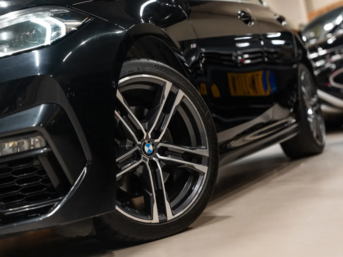 218i M-Sport Executive Edition, Digi Dash, Apple Carplay, Android Auto, Navi, Ambiënte Light, Cam, Clima