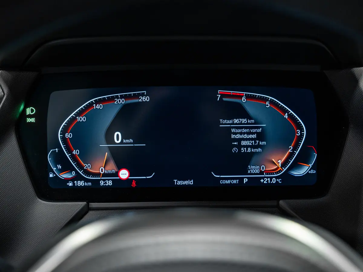 218i M-Sport Executive Edition, Digi Dash, Apple Carplay, Android Auto, Navi, Ambiënte Light, Cam, Clima