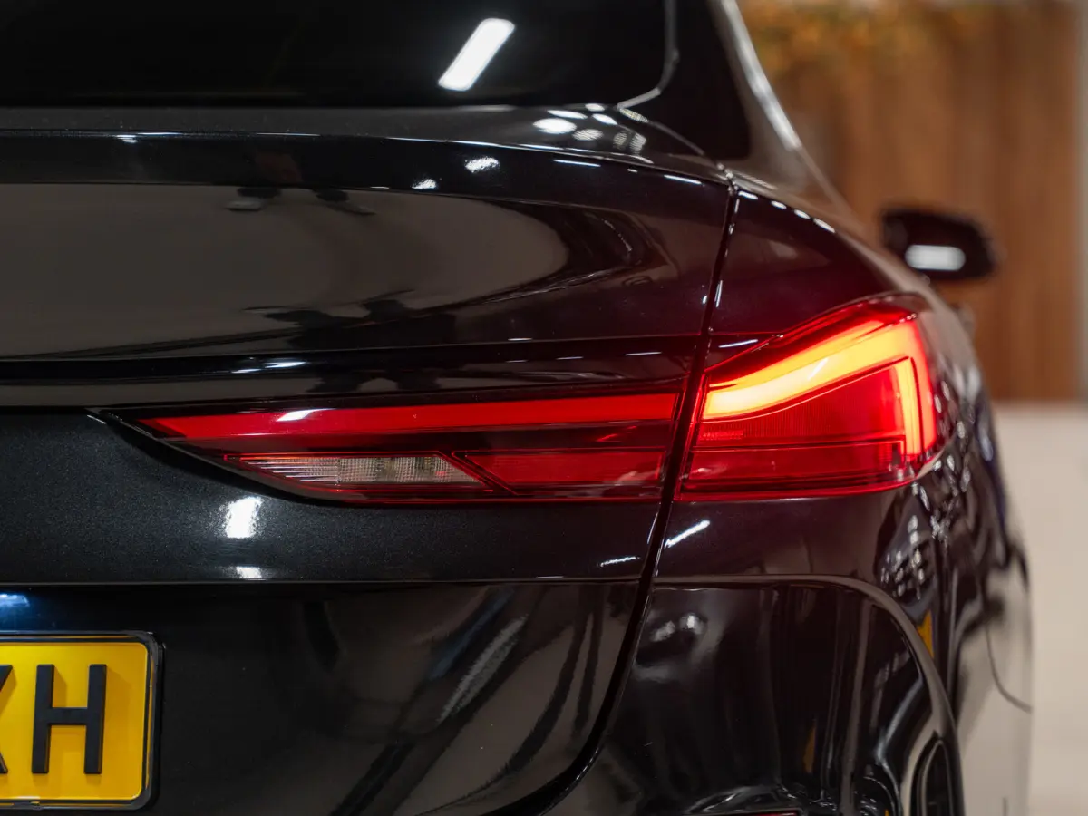 218i M-Sport Executive Edition, Digi Dash, Apple Carplay, Android Auto, Navi, Ambiënte Light, Cam, Clima