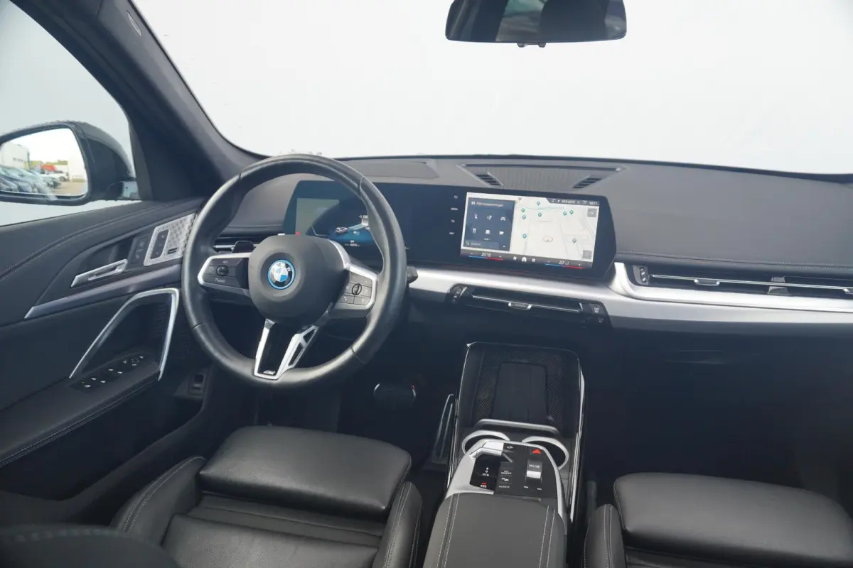xDrive30 M Sport Pro | Trekhaak | Schuif-kanteldak | Harman Kardon | Head-up | Rondomzicht camera | Elektrische stoelen + geheugen | Dodehoek detectie