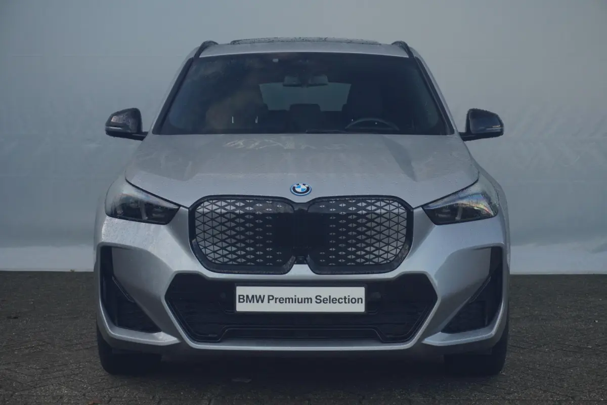 xDrive30 M Sport Pro | Trekhaak | Schuif-kanteldak | Harman Kardon | Head-up | Rondomzicht camera | Elektrische stoelen + geheugen | Dodehoek detectie