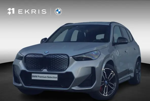 xDrive30 M Sport Pro | Trekhaak | Schuif-kanteldak | Harman Kardon | Head-up | Rondomzicht camera | Elektrische stoelen + geheugen | Dodehoek detectie