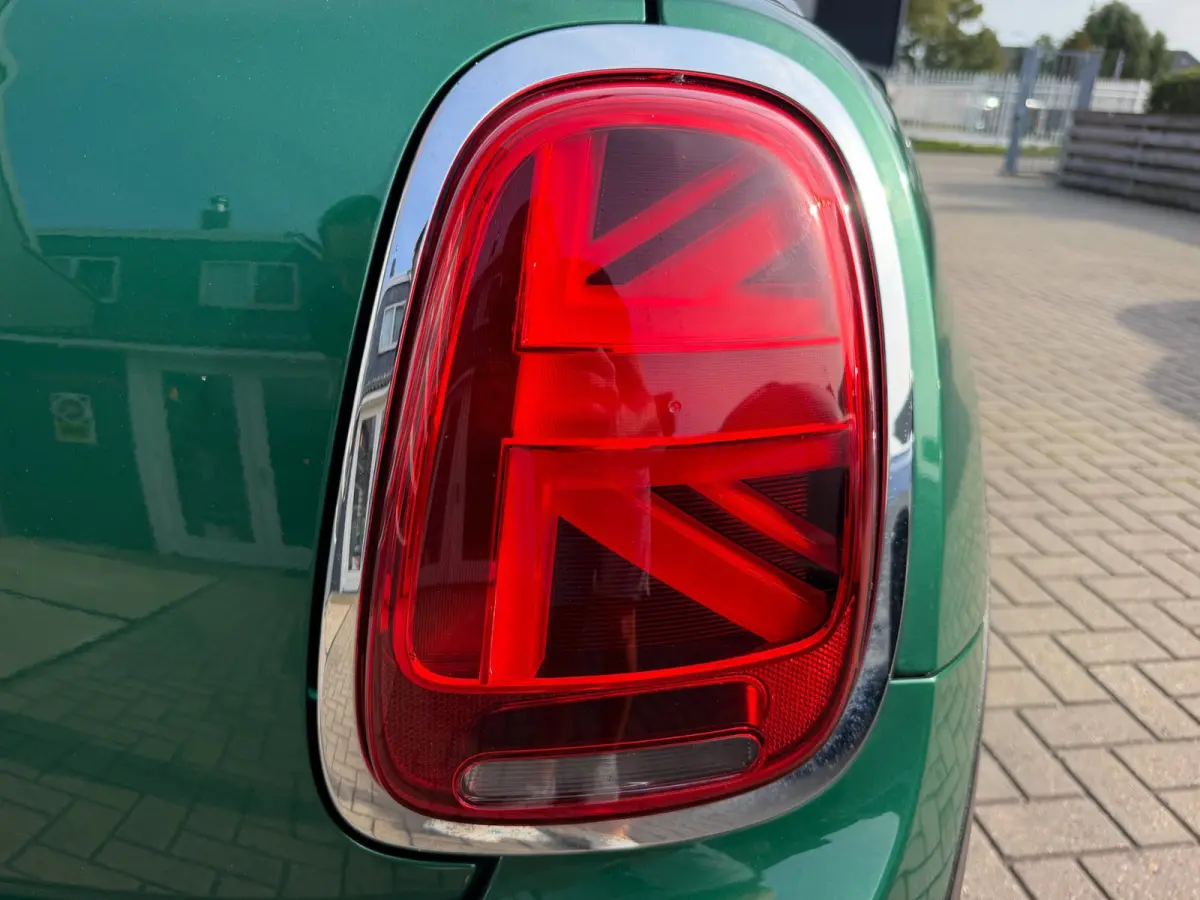 1.5 Cooper Chili / Pano / Sportleder / Cruise / Navi .