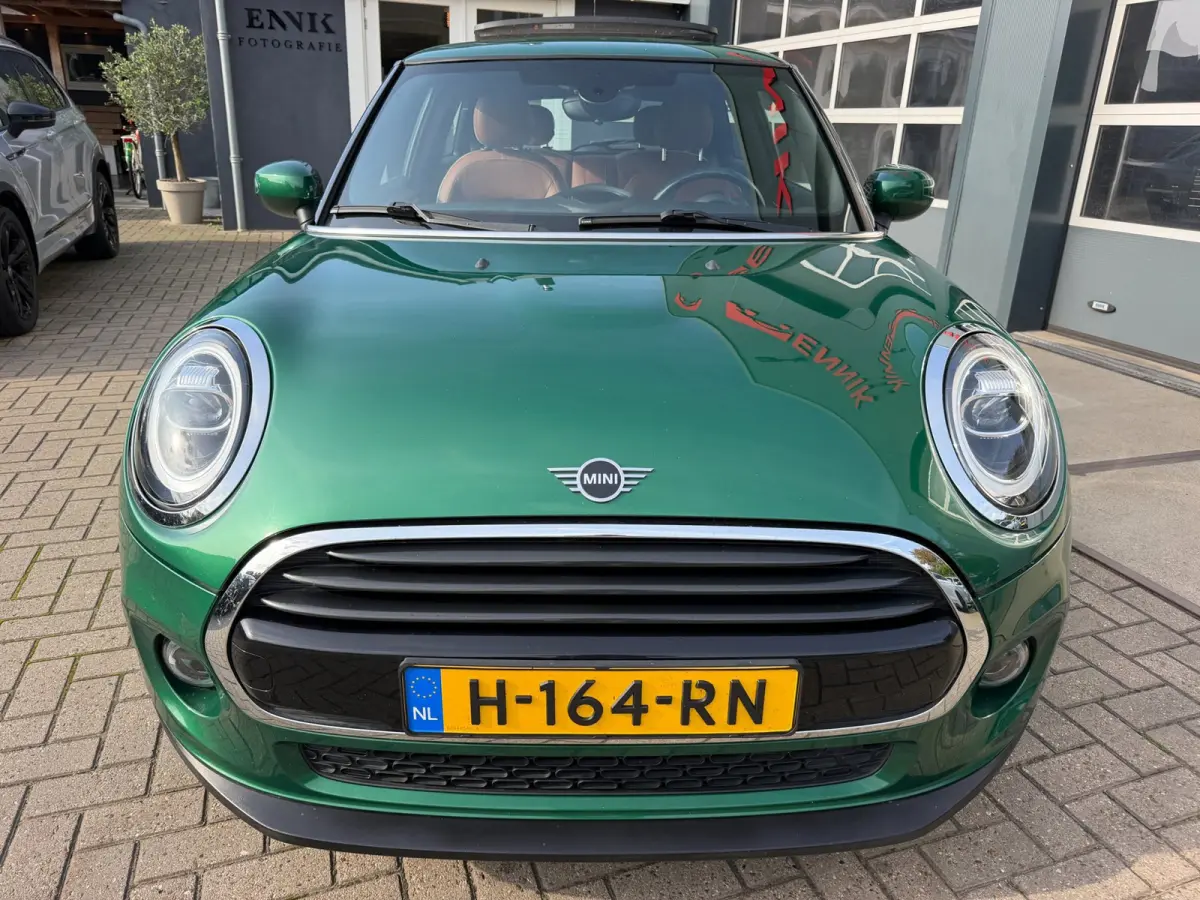 1.5 Cooper Chili / Pano / Sportleder / Cruise / Navi .