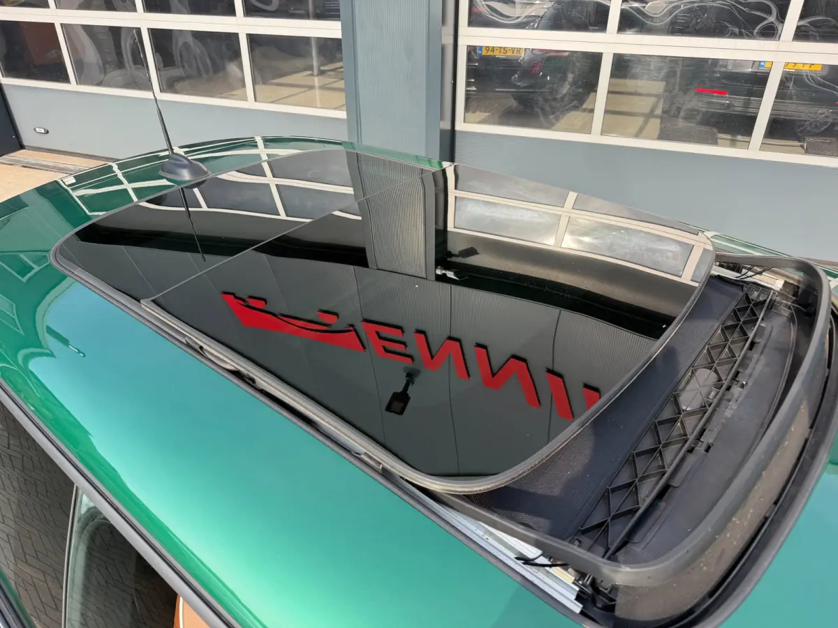 1.5 Cooper Chili / Pano / Sportleder / Cruise / Navi .