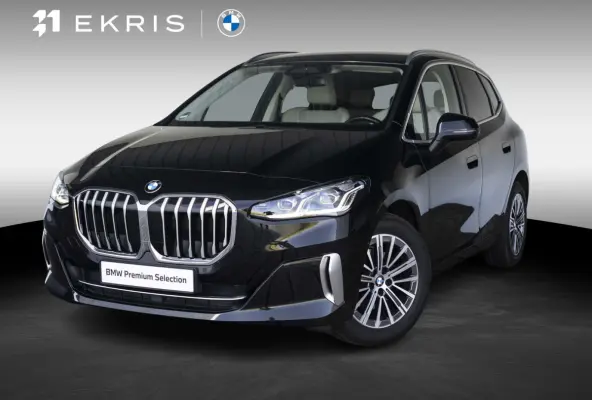 218i | Luxury Line | Premium Pack | Comfort Pack | 17 inch | Comfort Access | Achteruitrijcamera | Sportstoelen | Trekhaak