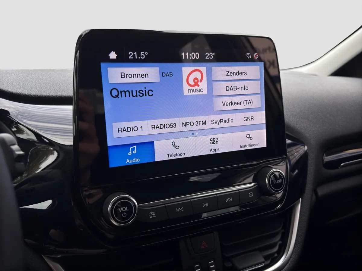 1.0 Hybrid Titanium | Winterpack | Cruise control | CarPlay | Radio |