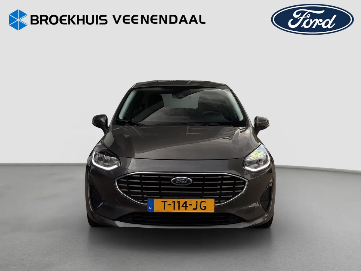 1.0 Hybrid Titanium | Winterpack | Cruise control | CarPlay | Radio |