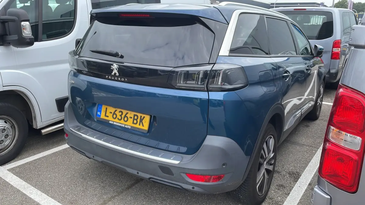 1.2 PureTech 130pk EAT8 Blue Lease Allure | Automaat | Navigatie | Camera | NL auto | 7 Persoons | All season | Nieuw model |