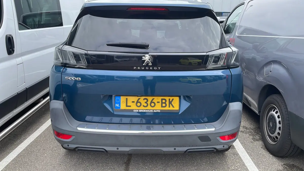 1.2 PureTech 130pk EAT8 Blue Lease Allure | Automaat | Navigatie | Camera | NL auto | 7 Persoons | All season | Nieuw model |