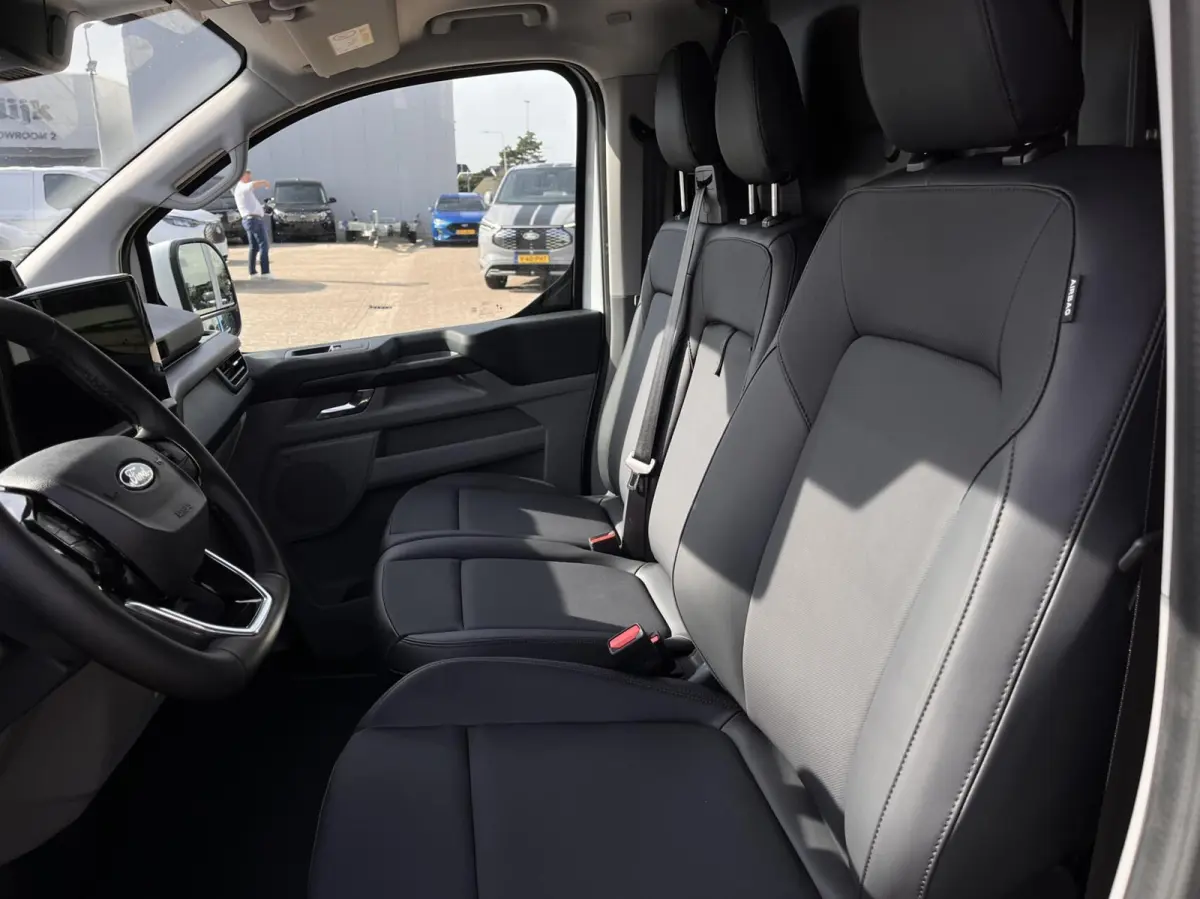 340 L2H1 Limited 71 kWh 218PK 2x Schuifdeur PRO Power VOL Leder 2300KG Trekgewicht Adaptieve Cruise 360 Camera Navi Stoelverwarming Carplay Blind-Spot *Nieuw*