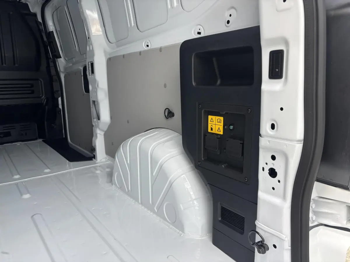 340 L2H1 Limited 71 kWh 218PK 2x Schuifdeur PRO Power VOL Leder 2300KG Trekgewicht Adaptieve Cruise 360 Camera Navi Stoelverwarming Carplay Blind-Spot *Nieuw*