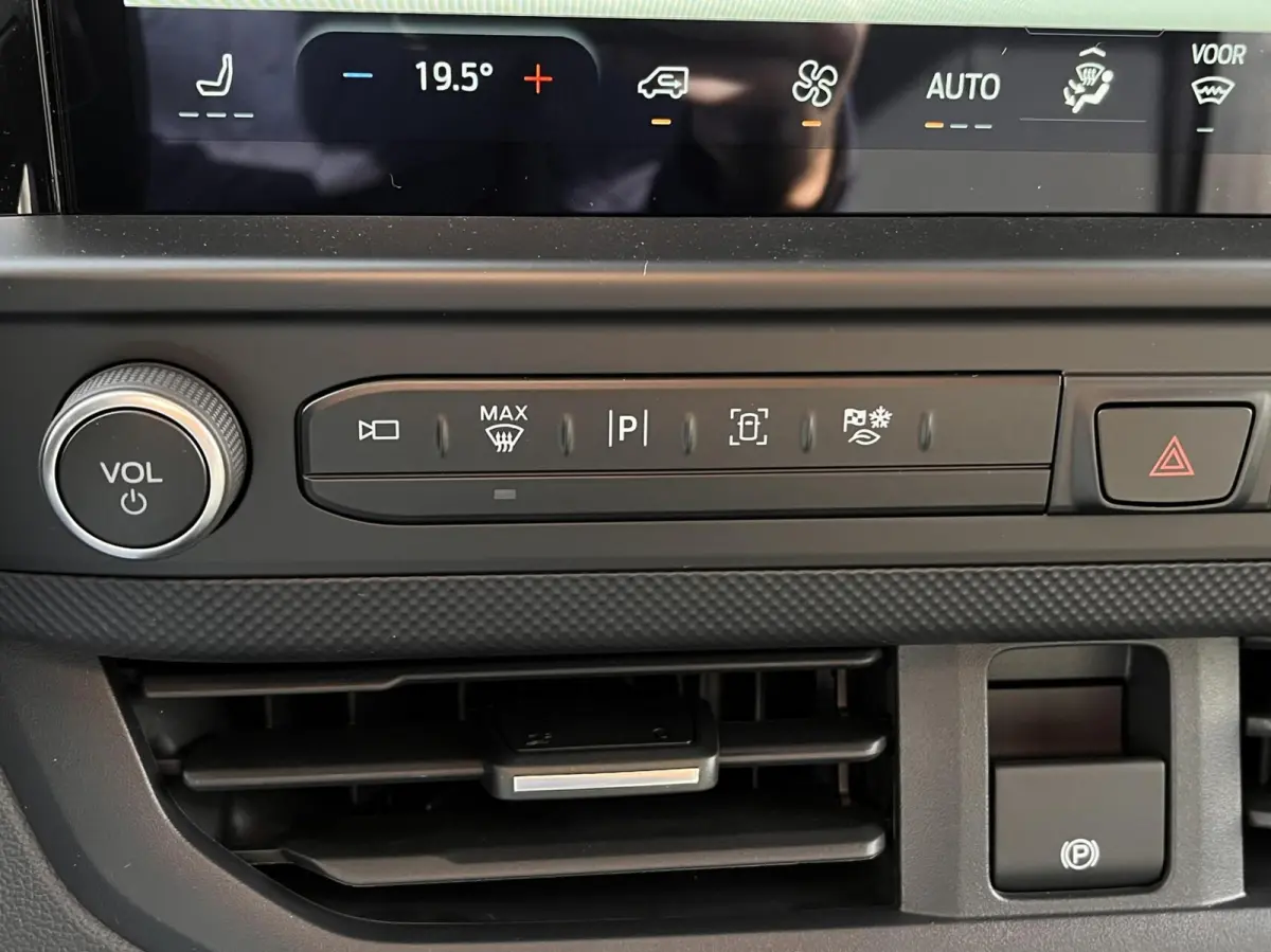 340 L2H1 Limited 71 kWh 218PK 2x Schuifdeur PRO Power VOL Leder 2300KG Trekgewicht Adaptieve Cruise 360 Camera Navi Stoelverwarming Carplay Blind-Spot *Nieuw*
