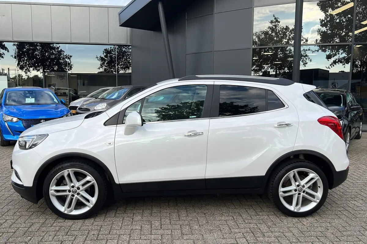 1.4 Turbo Innovation | Stuur- stoelverwarming | Parkeersensoren | DAB+ | Panoramadak | Leer