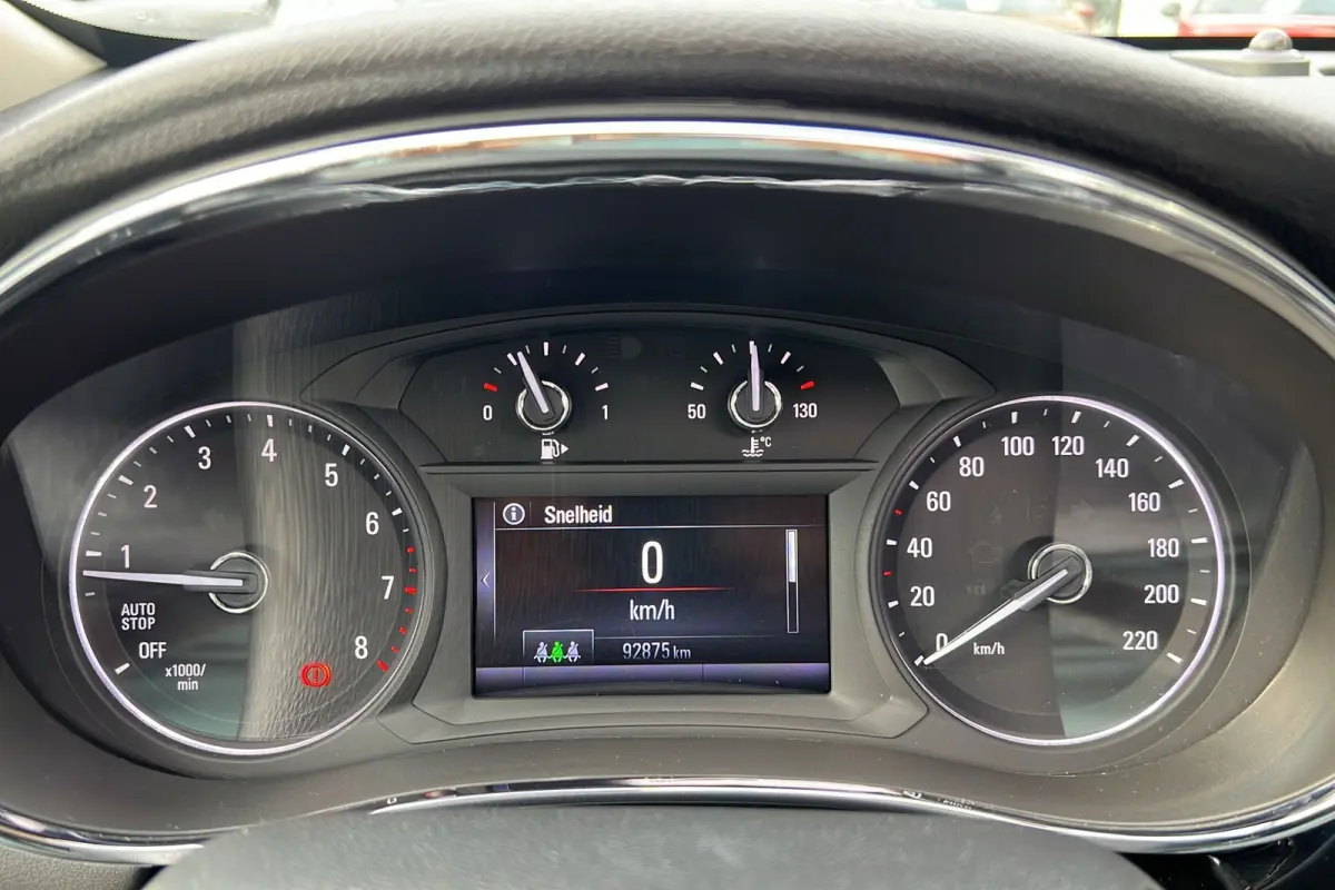 1.4 Turbo Innovation | Stuur- stoelverwarming | Parkeersensoren | DAB+ | Panoramadak | Leer