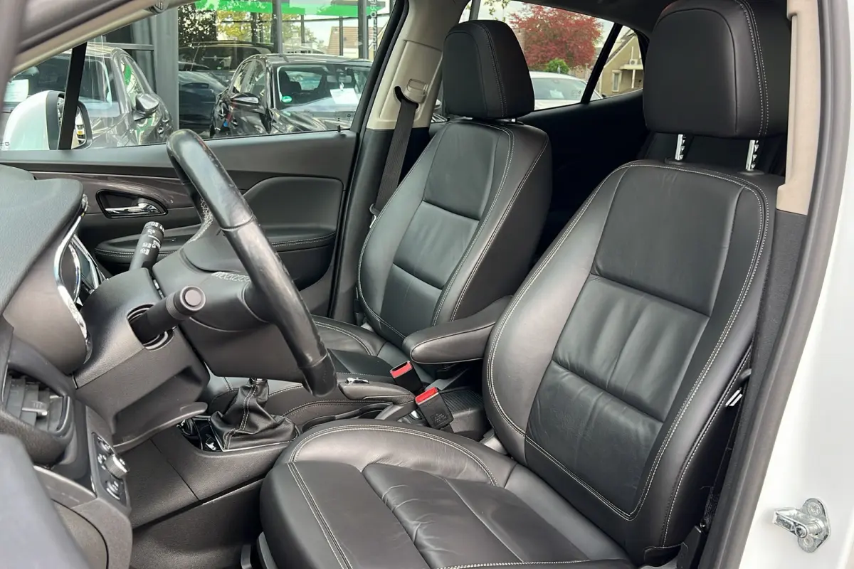 1.4 Turbo Innovation | Stuur- stoelverwarming | Parkeersensoren | DAB+ | Panoramadak | Leer