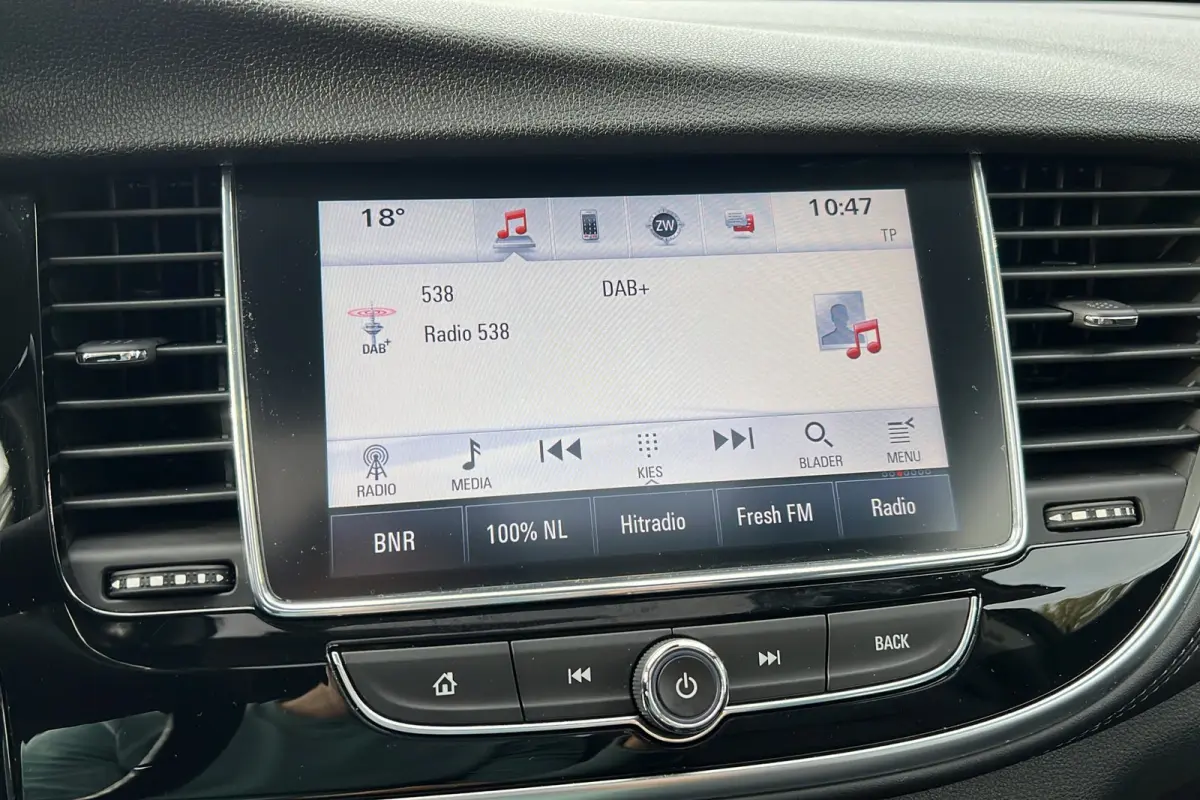 1.4 Turbo Innovation | Stuur- stoelverwarming | Parkeersensoren | DAB+ | Panoramadak | Leer
