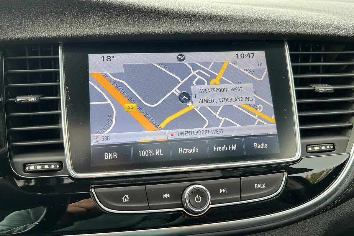 1.4 Turbo Innovation | Stuur- stoelverwarming | Parkeersensoren | DAB+ | Panoramadak | Leer