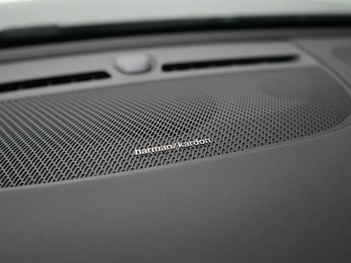 T4 Plus Dark | 360° Camera | Harman/Kardon | Adaptive Cruise | Trekhaak | Elek. Stoel | Keyless Entry